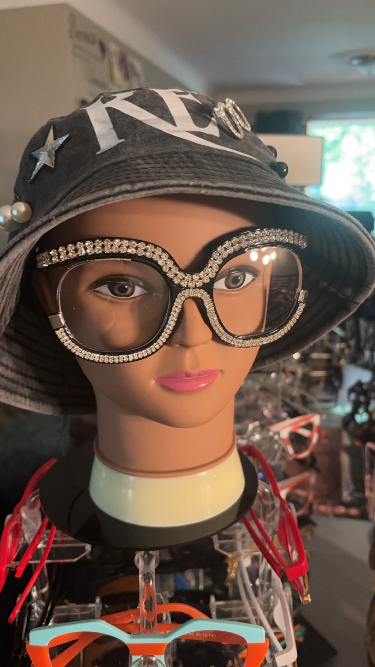 Kelly Eyewear Round Black/Gold w Rhinestones